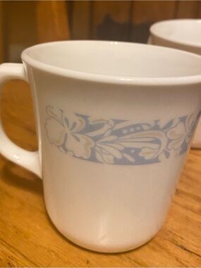 Corelle Sea & Sand Vintage Coffee Mugs Set of 2 Ceramic Cups Grandma Coastal USA